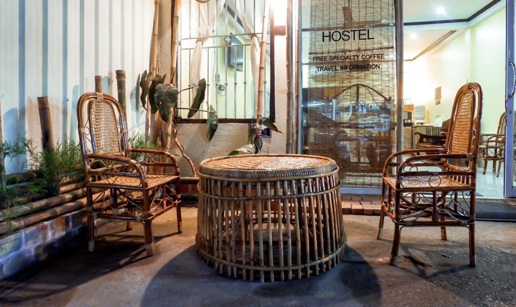 Non Pakse Hostel & Coffee House Экстерьер фото