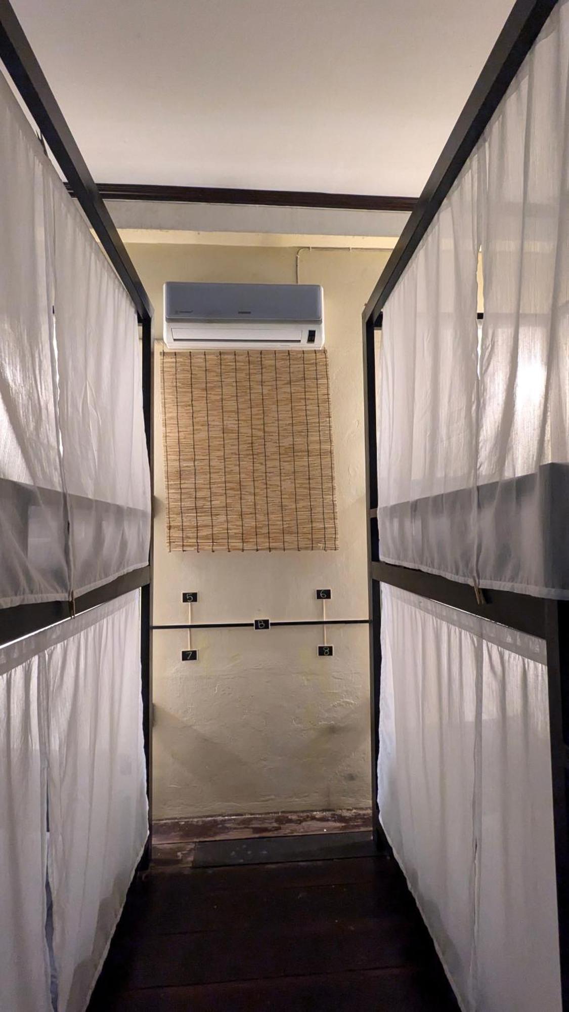 Non Pakse Hostel & Coffee House Экстерьер фото